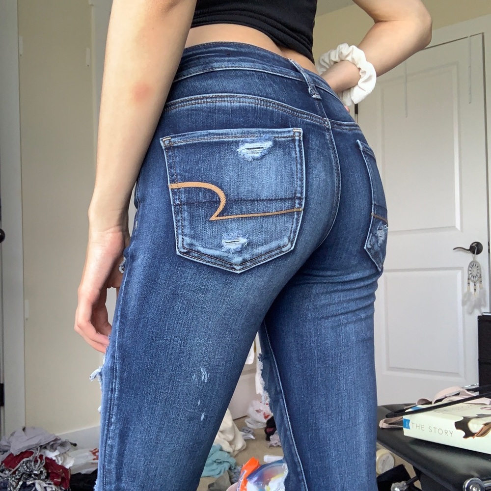 American Eagle Ripped Skinny Jeans - Picture 3 of 6